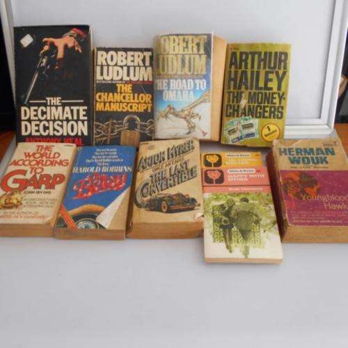 10 X ASSORTED BOOKS  -  R34.00 THE LOT